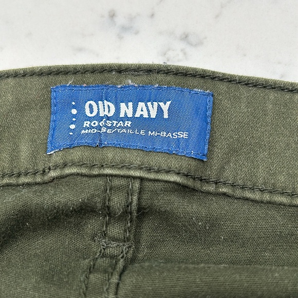 OLD NAVY Rockstar mid-rise jeans in olive green - Picture 3 of 4